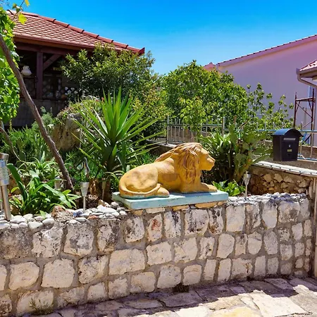 דירה With Swimming Pool - 25961 *