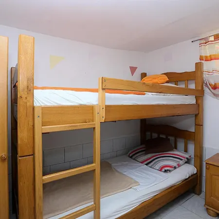 Apartamento With Swimming Pool - 25961