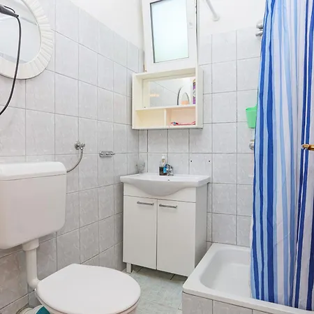 דירה With Swimming Pool - 25961 רוגוזניצה