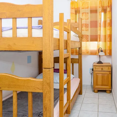 With Swimming Pool - 25961 Apartamento Rogoznica (Sibenik-Knin)