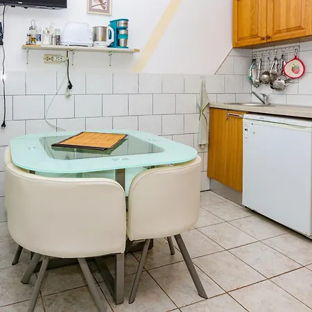 Apartamento With Swimming Pool - 25961