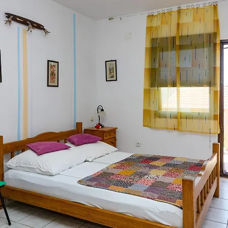 Apartamento With Swimming Pool - 25961 Rogoznica (Sibenik-Knin)